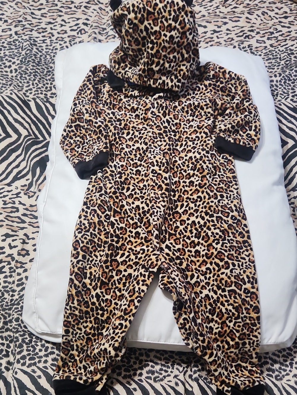 Little Me Leopard print Onesie with leopard ears hat.  size 9 mos